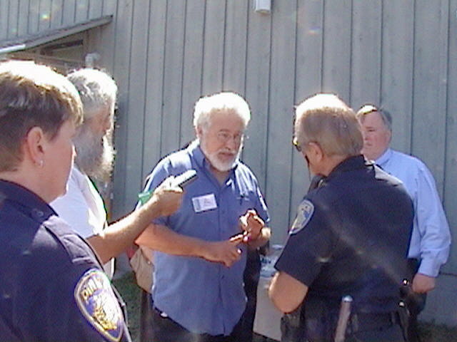 norse__rotkin__john_thompson__and_police_at_aclu_aug_2007.jpg